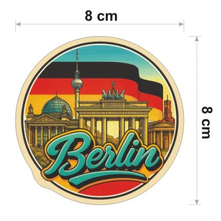 Kolorowa, wodoodporna naklejka o średnicy 8 cm. Naklejka przedstawia kilka elementów Berlina, flagę Niemiec w tle i napis Berlin.