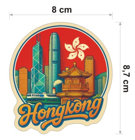Kolorowa, wodoodporna naklejka o średnicy 8 cm. Naklejka przedstawia kilka elementów Hongkongu, flagę Hongkongu w tle i napis Hongkong.