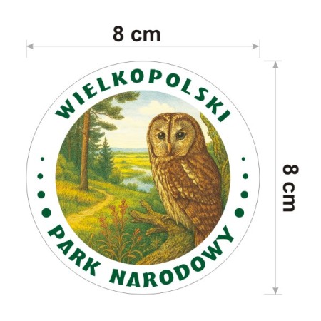 Naklejka Wielkopolski Park Narodowy z puszczykiem zwyczajnym, jako symbol parku. Naklejka nest okrągła o średnicy 8 cm. Na zewnątrz napis Wielkopolski Park Narodowy.